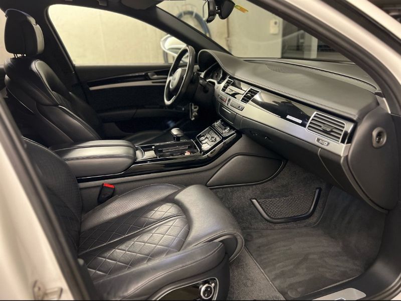 Audi A8 - Bild 12