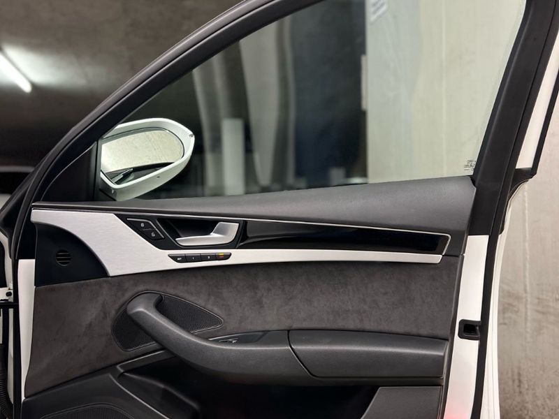 Audi A8 - Bild 11