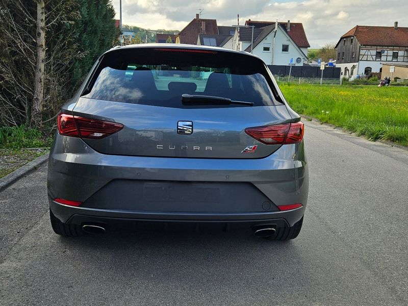 SEAT Leon - Bild 2