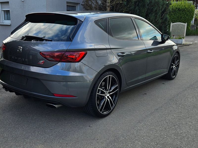 SEAT Leon - Bild 3